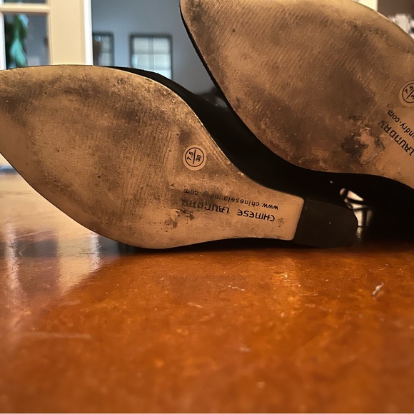 FRINGE SUEDE POINTY TOE BOOTIE - Picture 9 of 10